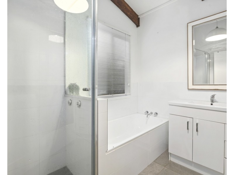 13 Aethalia Street, Currumbin Waters QLD 4223