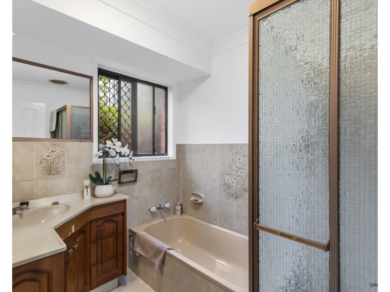 2/16 Westview Road, Currumbin QLD 4223