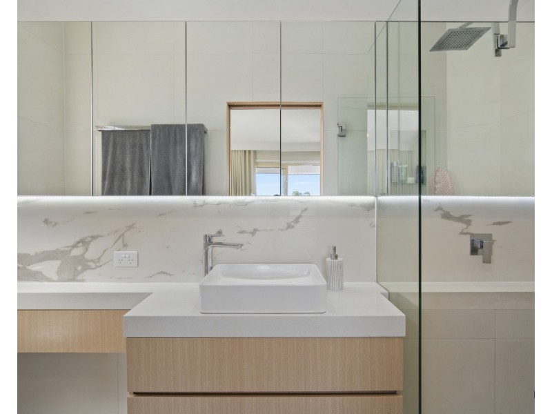 2/28 Foothill Street, Elanora QLD 4221