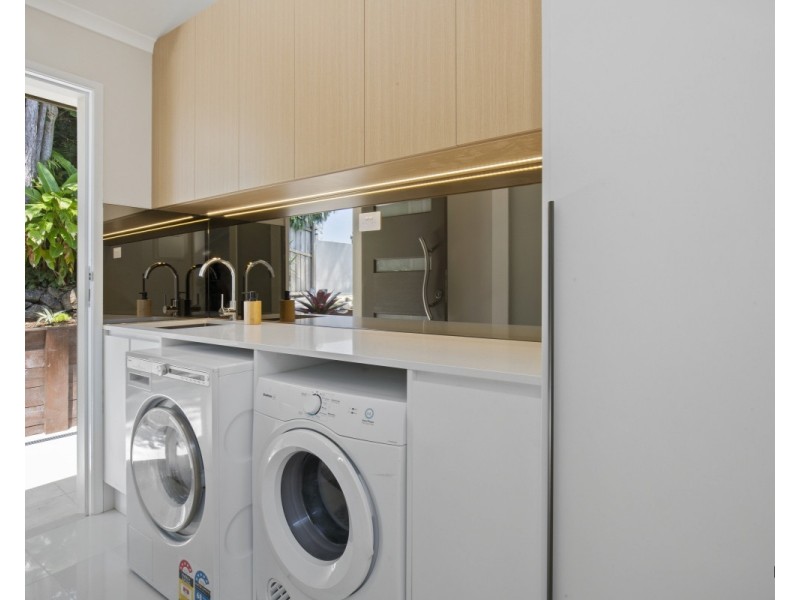 2/28 Foothill Street, Elanora QLD 4221