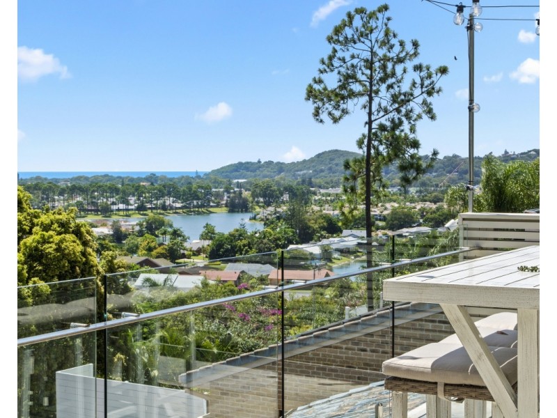 2/28 Foothill Street, Elanora QLD 4221