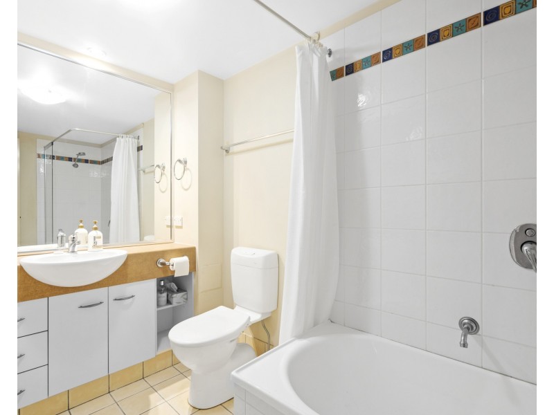 3/1040 Gold Coast Highway, Palm Beach QLD 4221