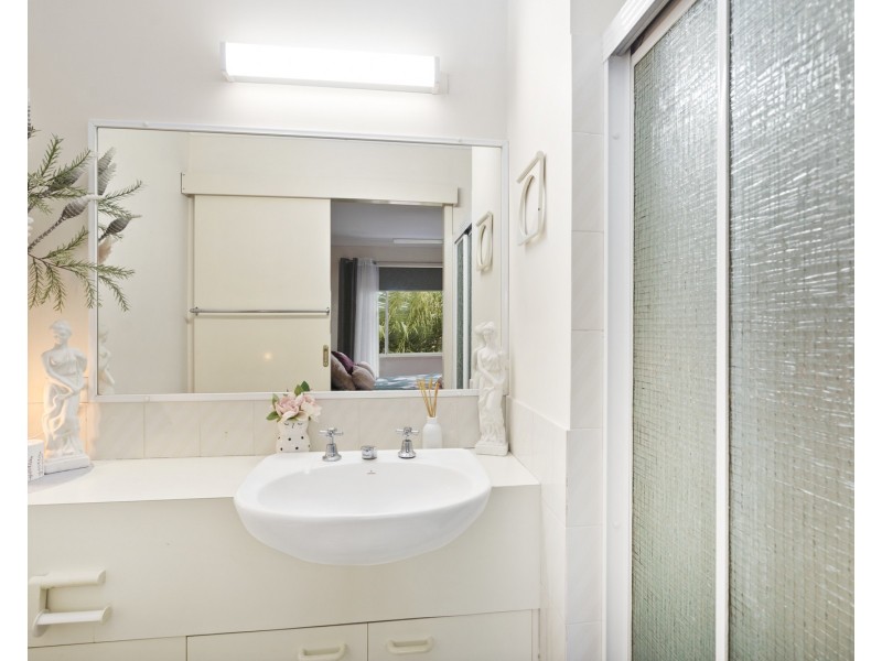 6/3 Tarni Avenue, Palm Beach QLD 4221