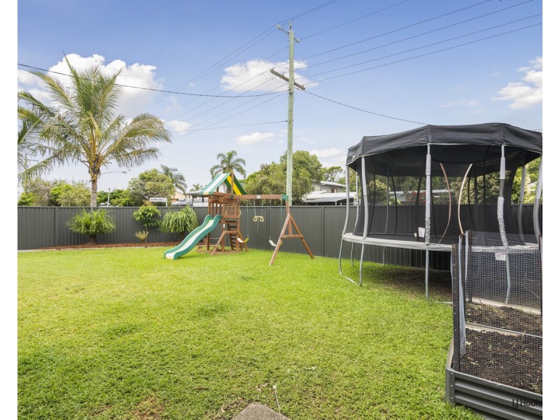 2 Guyra Avenue, Burleigh Heads QLD 4220