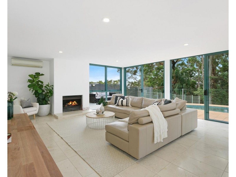 218 Simpsons Road, Currumbin Waters QLD 4223