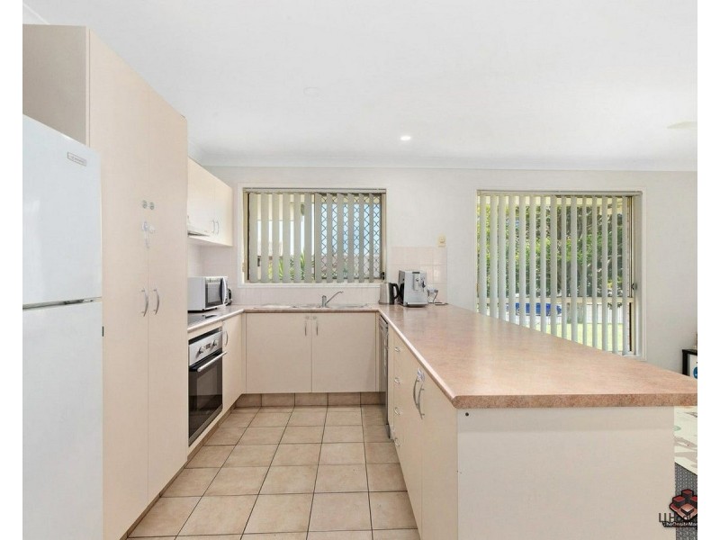 20 Crusader Way, Nerang QLD 4211