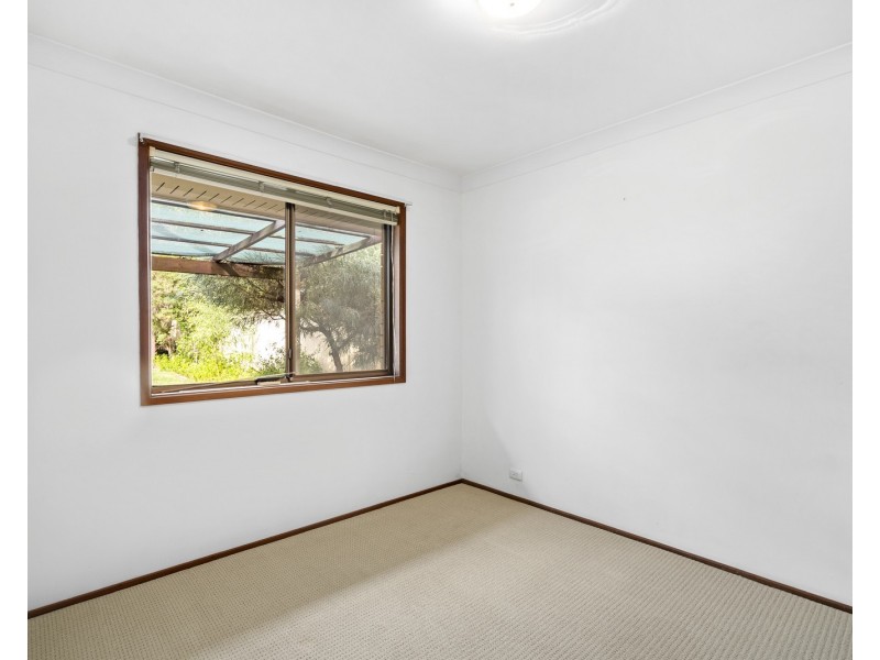 8 Matipo Place, Palm Beach QLD 4221