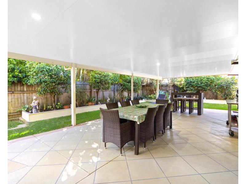 66 Bergamont Street, Elanora QLD 4221