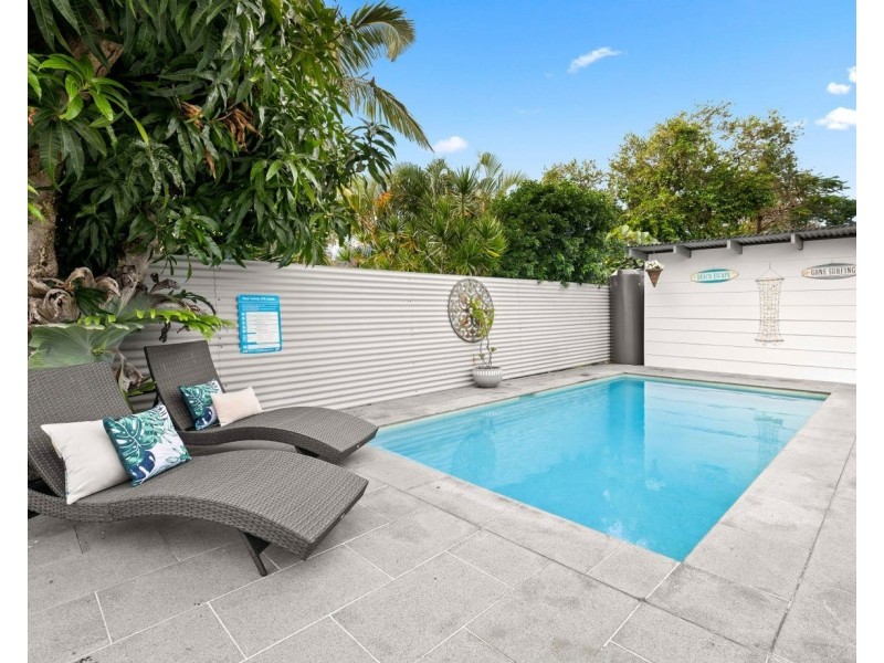94 Third Avenue, Palm Beach QLD 4221