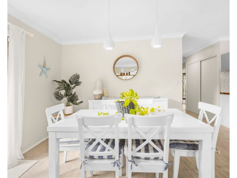 94 Third Avenue, Palm Beach QLD 4221