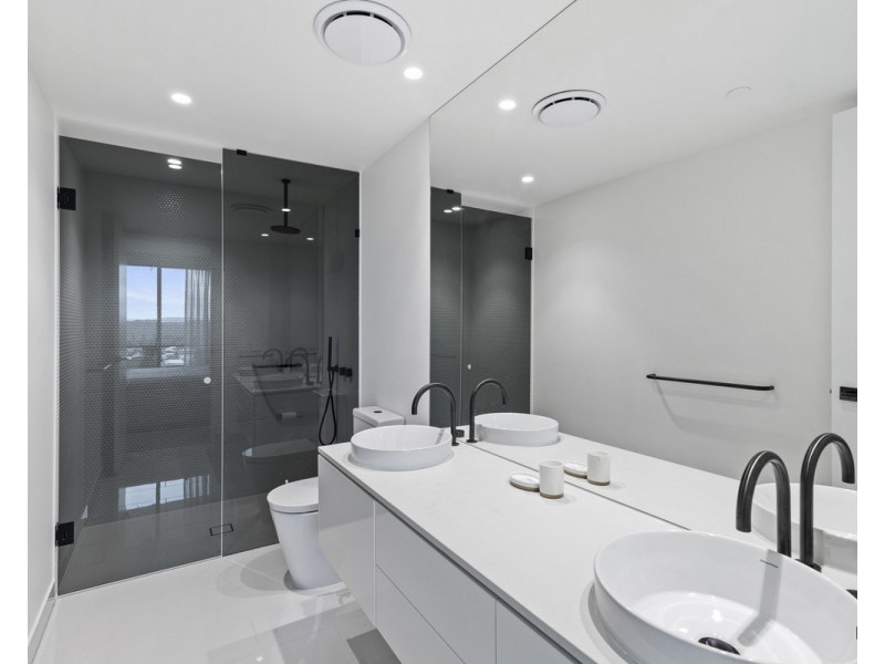 21108/1328 Gold Coast Highway, Palm Beach QLD 4221