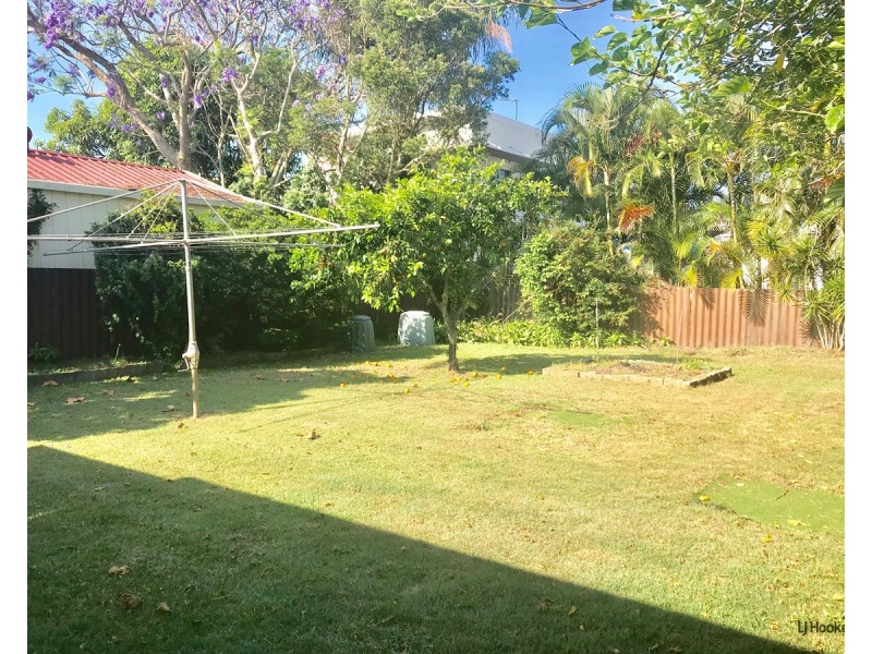 25 Aruma Avenue, Burleigh Heads QLD 4220