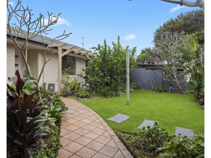314 Rio Vista Boulevard, Mermaid Waters QLD 4218