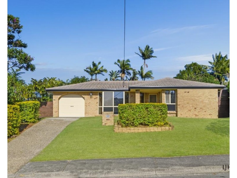 8 Jondique Avenue, Merrimac QLD 4226