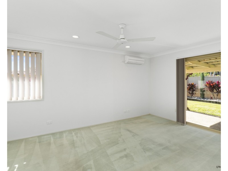 8 Chippendale Crescent, Currumbin Waters QLD 4223