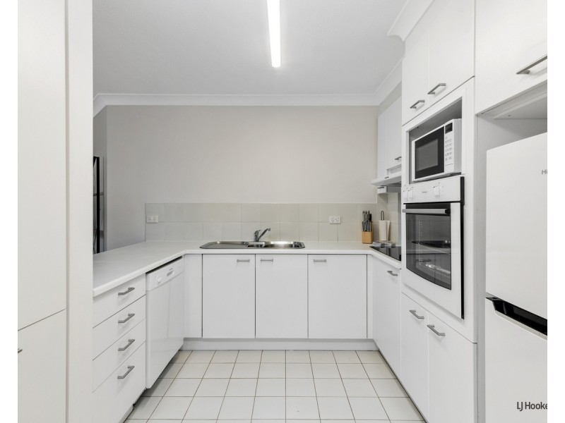 21/136 The Esplanade, Burleigh Heads QLD 4220