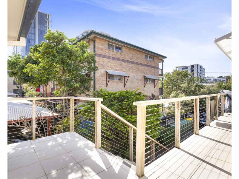 6/11 Lord Street, Coolangatta QLD 4225