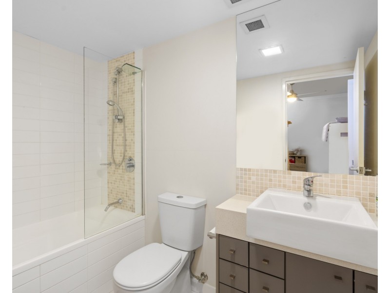 1309/10 Fifth Avenue, Palm Beach QLD 4221