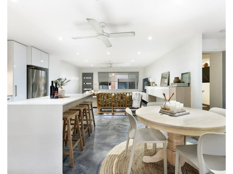 30 Japonica Drive, Palm Beach QLD 4221
