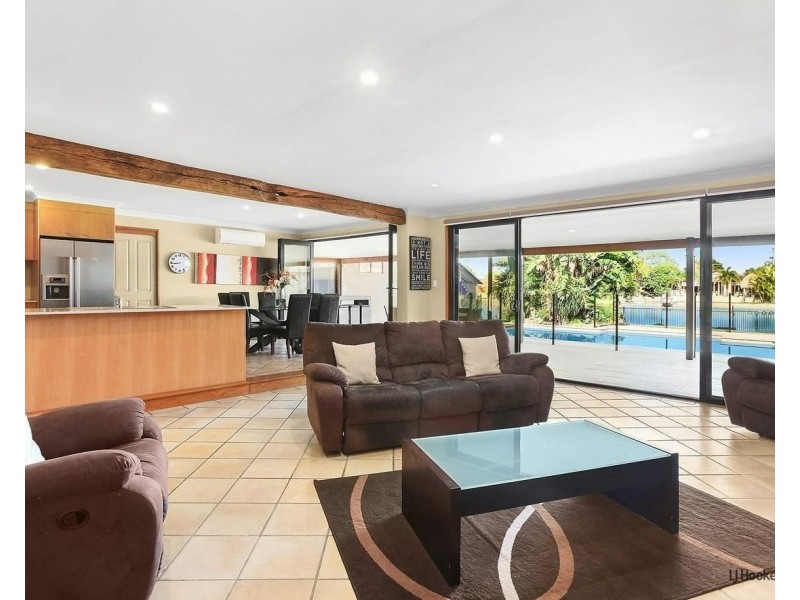 54 Parnki Parade, Palm Beach QLD 4221