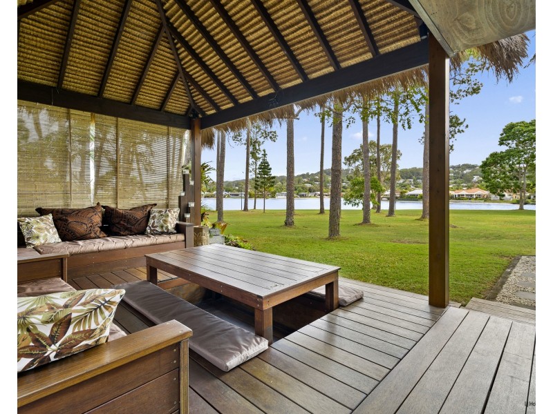 27 Pinon Close, Elanora QLD 4221