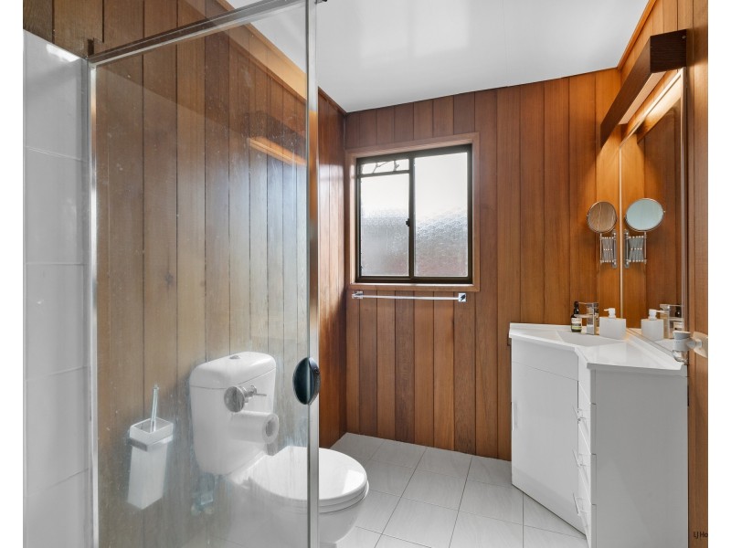 27 Pinon Close, Elanora QLD 4221