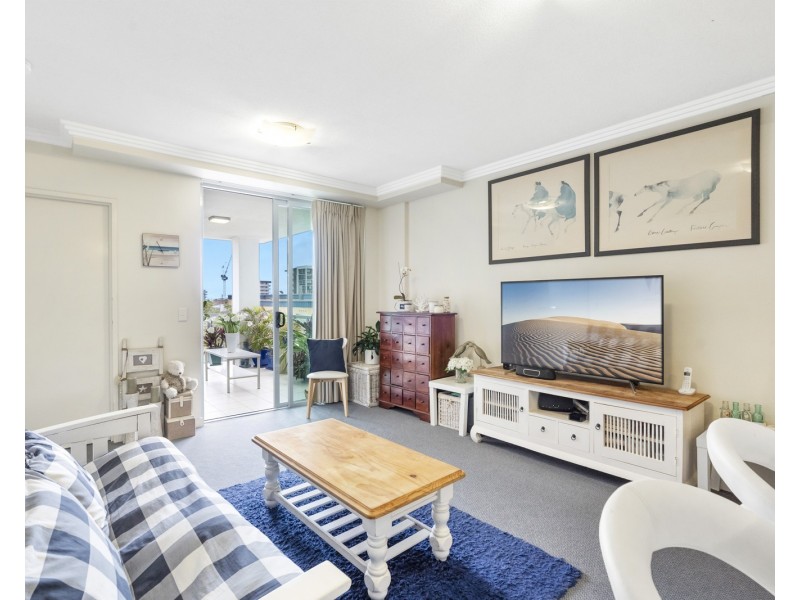 1204/10 Fifth Avenue, Palm Beach QLD 4221