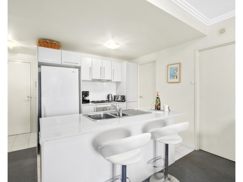 1204/10 Fifth Avenue, Palm Beach QLD 4221