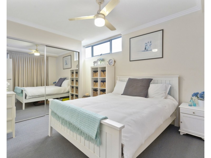 1204/10 Fifth Avenue, Palm Beach QLD 4221