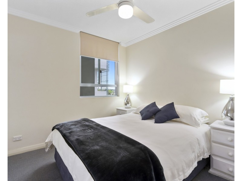 1204/10 Fifth Avenue, Palm Beach QLD 4221