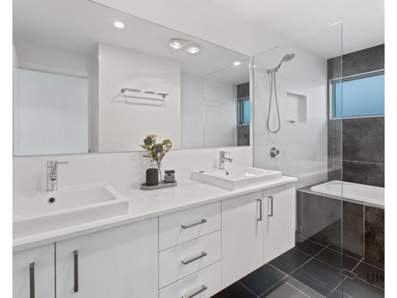 68 Eyre Street, Mount Gravatt East QLD 4122