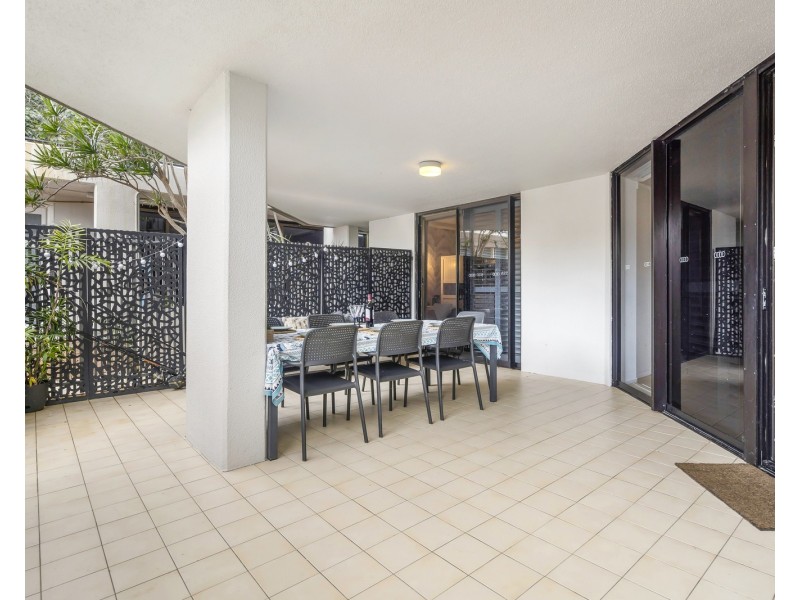 9/828 Pacific Parade, Currumbin QLD 4223