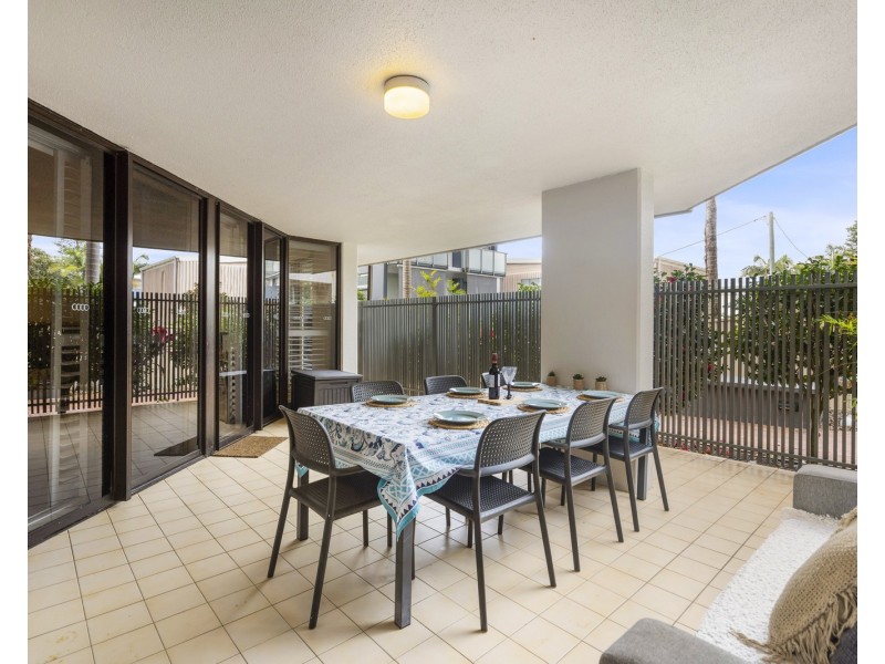 9/828 Pacific Parade, Currumbin QLD 4223