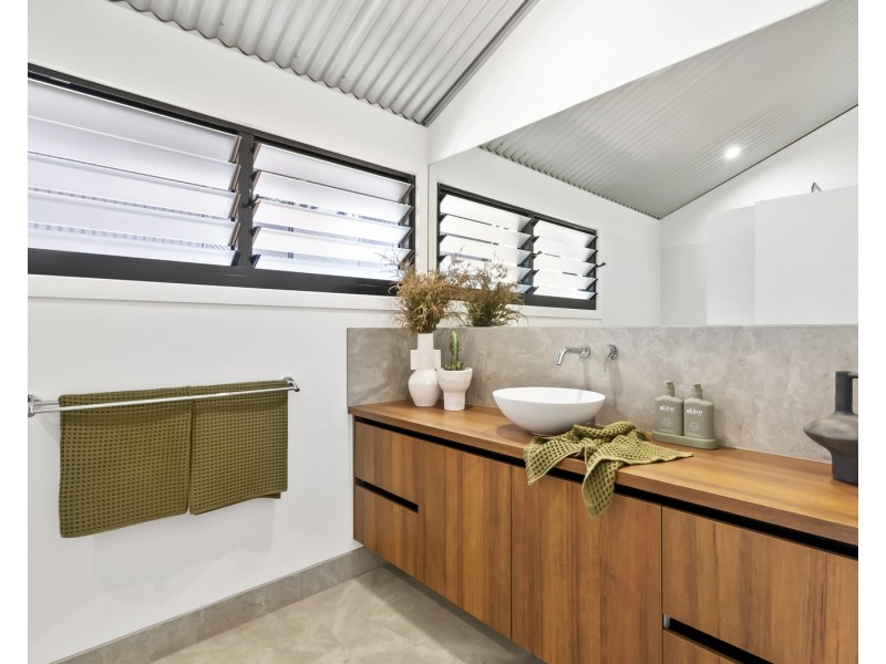 1 Canopy Drive, Bonogin QLD 4213