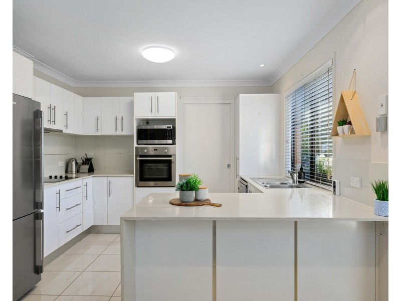 10 Fulton Street, Wishart QLD 4122
