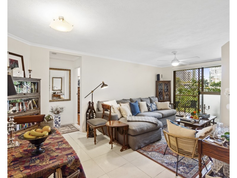 1/1374 Gold Coast Highway, Palm Beach QLD 4221