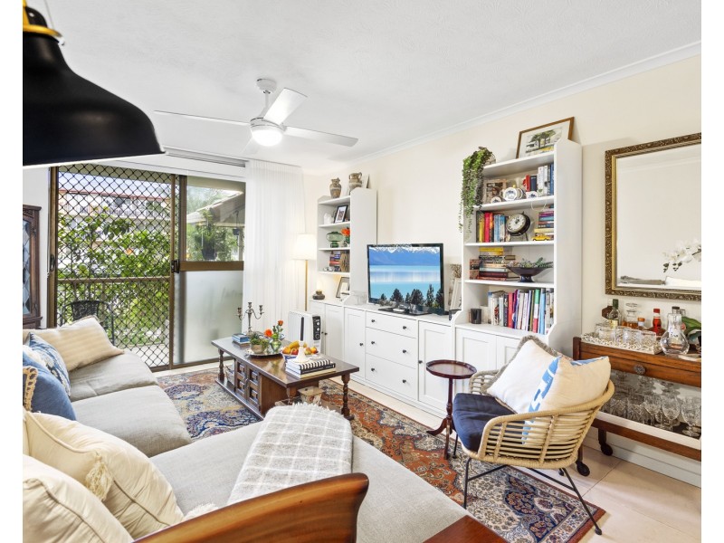 1/1374 Gold Coast Highway, Palm Beach QLD 4221