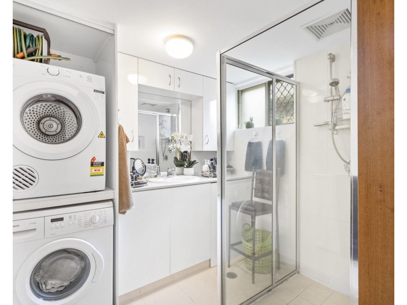 1/1374 Gold Coast Highway, Palm Beach QLD 4221