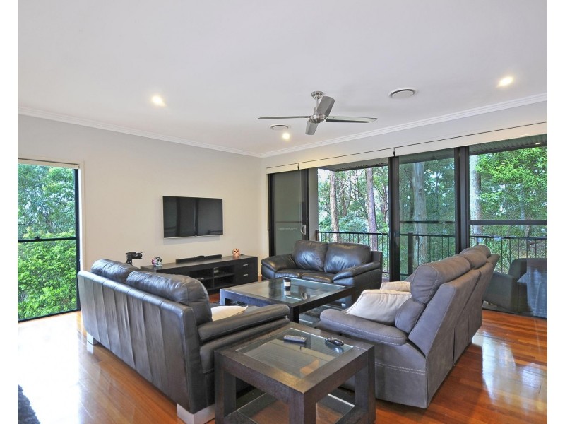 7 Sanctuary Crest Drive, Currumbin QLD 4223