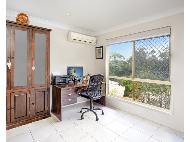 2/15 Simpsons Road, Elanora QLD 4221