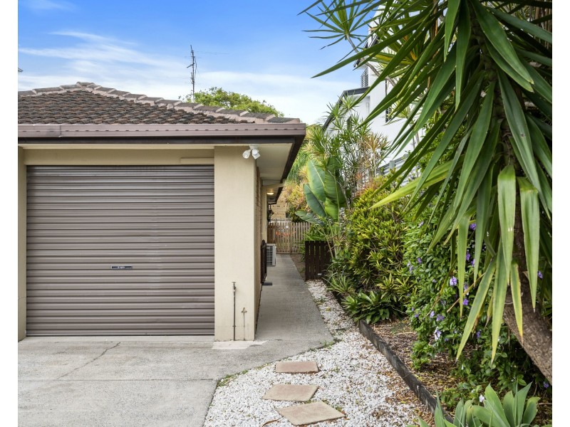 1/17 Thirteenth Avenue, Palm Beach QLD 4221