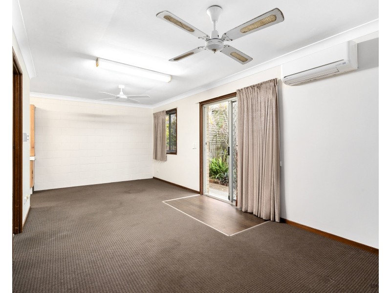 1/17 Thirteenth Avenue, Palm Beach QLD 4221