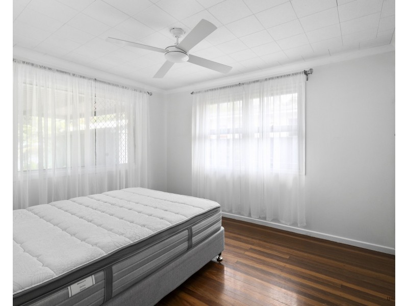 38 Bolton Street, Coolangatta QLD 4225