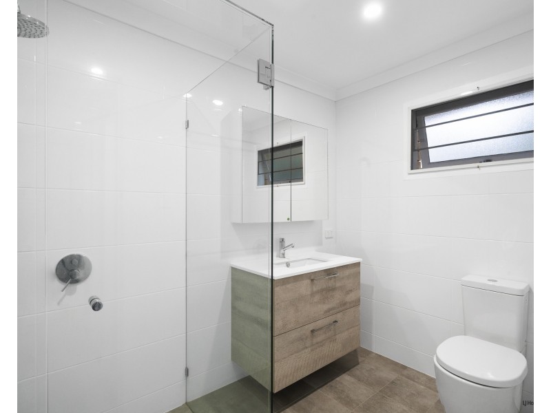 38 Bolton Street, Coolangatta QLD 4225