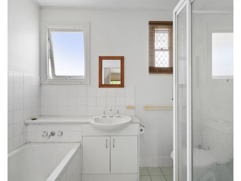 1/58 Dutton Street, Coolangatta QLD 4225