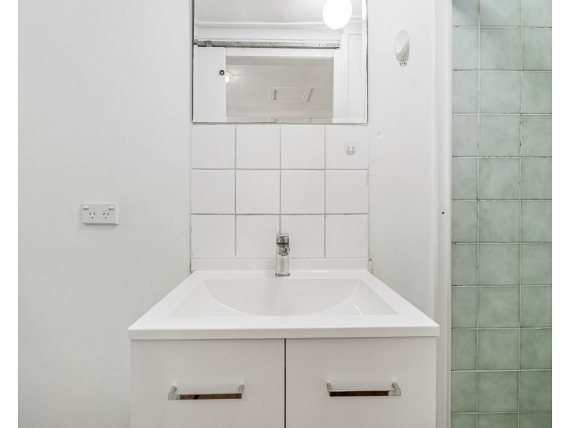 3/6 Lord Street, Coolangatta QLD 4225