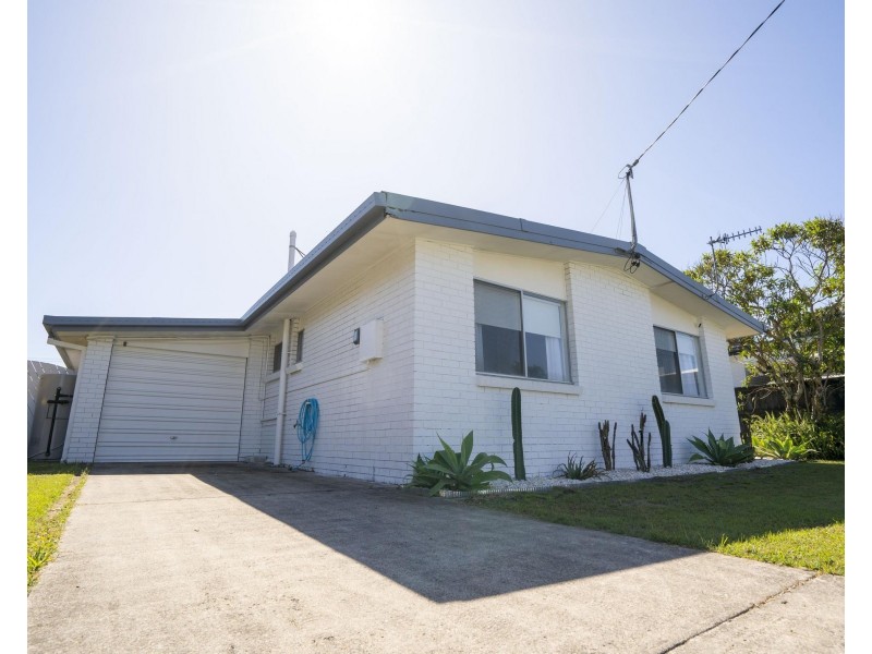 7 Cuba Avenue, Palm Beach QLD 4221