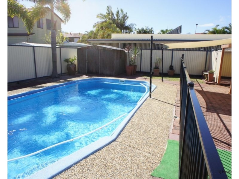 27 Twelfth Avenue, Palm Beach QLD 4221