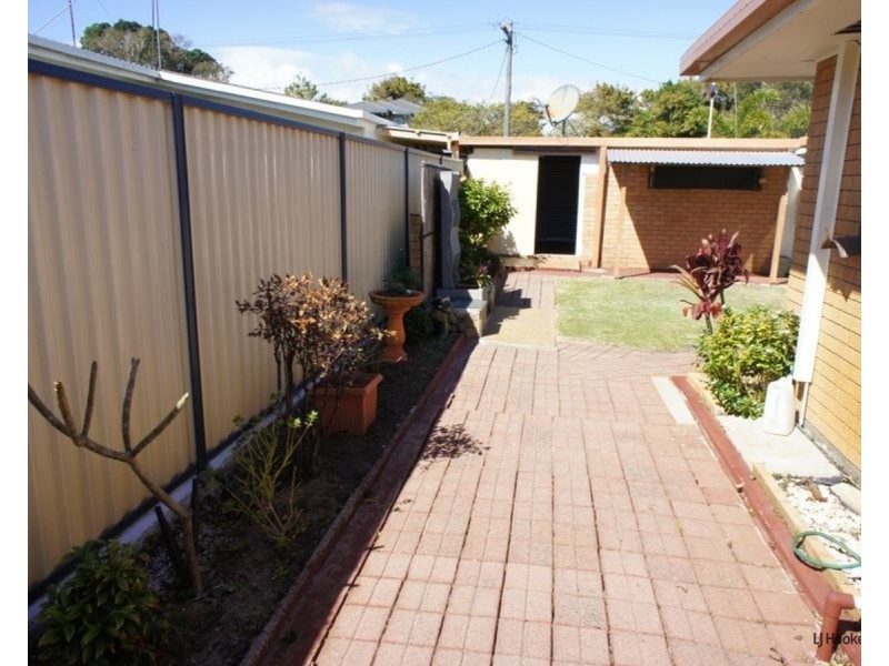 27 Twelfth Avenue, Palm Beach QLD 4221