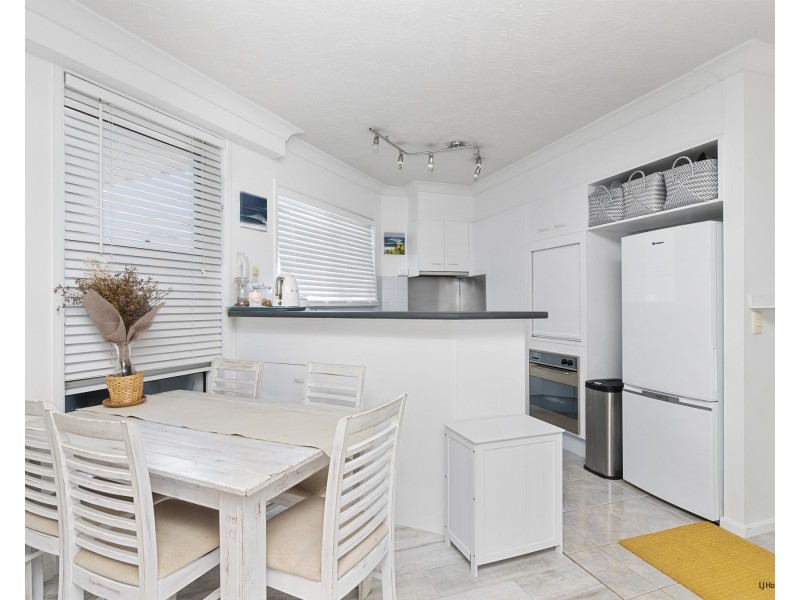 4/373 Cypress Terrace, Palm Beach QLD 4221